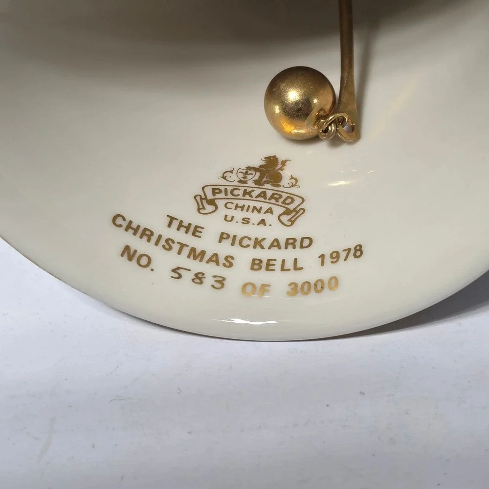 Pickard China 1978 Christmas Bell O Little Town of Bethlehem Limited Edition 583
